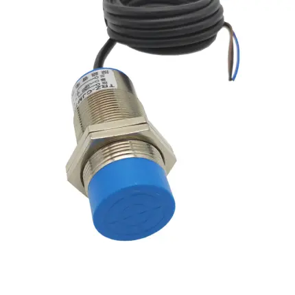 LM30-3015LA induktivni senzor 30mm dvozicna veza
